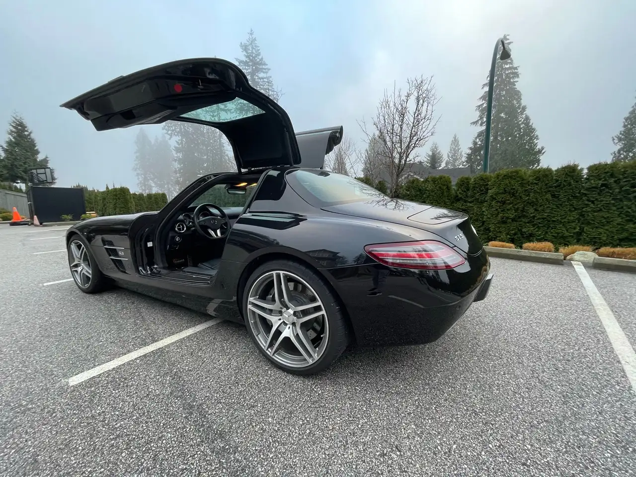 Mercedes-Benz SLS снимка Mercedes-Benz SLS