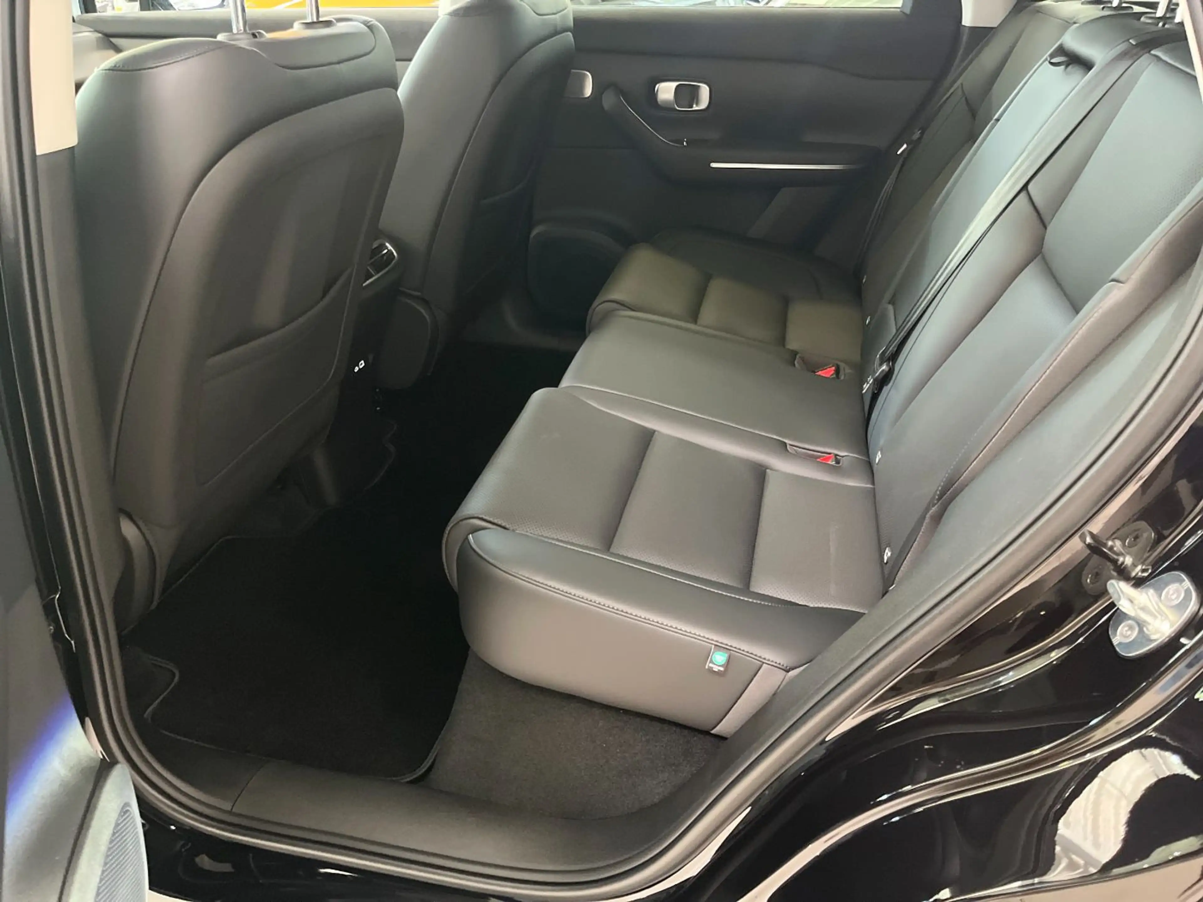Leapmotor C10 1.5 28 W REEV !> 970KM REICHWEITE! — photo 11