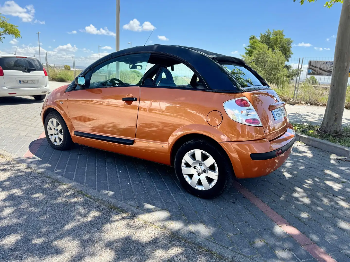 Citroen C3 C3 Pluriel 1.4HDI Exclusive Exclusive Naranja - 2