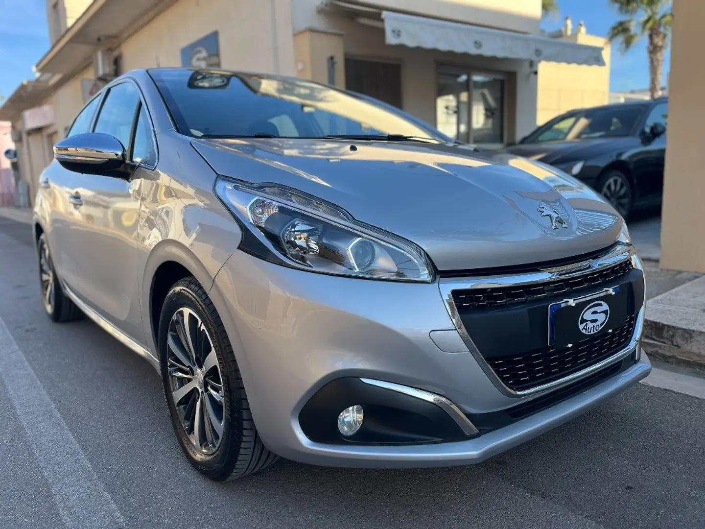 Peugeot 208 BlueHDi 75cv Allure Argent - 2