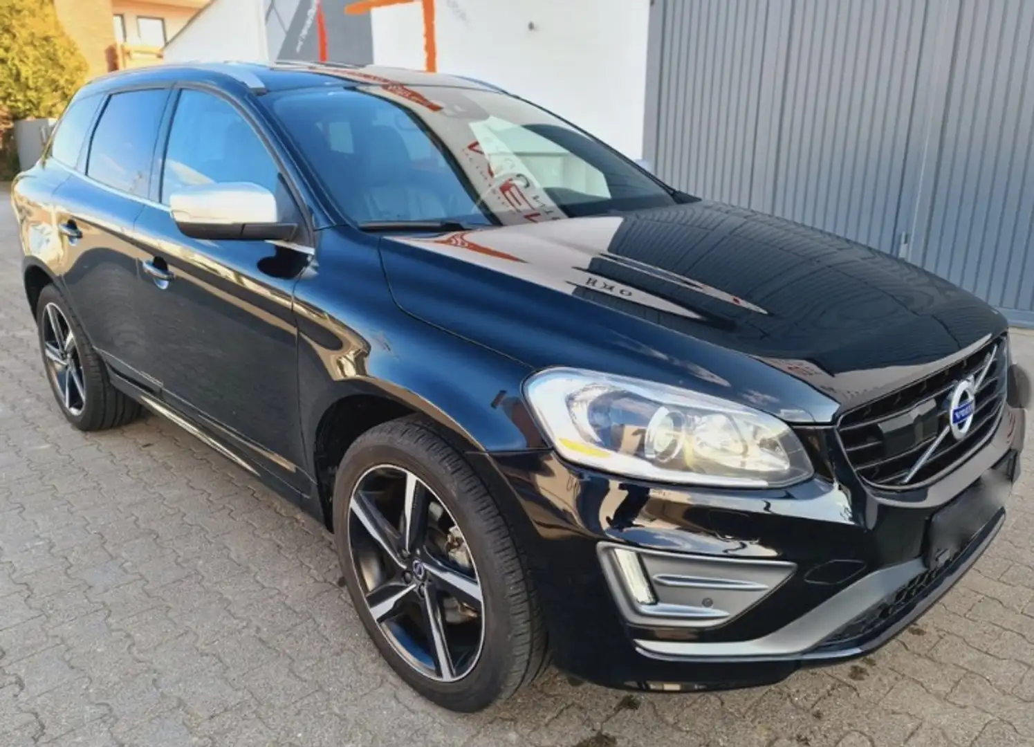 Volvo XC60 T6 304 AWD R-DESIGN GEARTRONIC 8 CRIT'AIR 1 5 CYLI Negro - 1