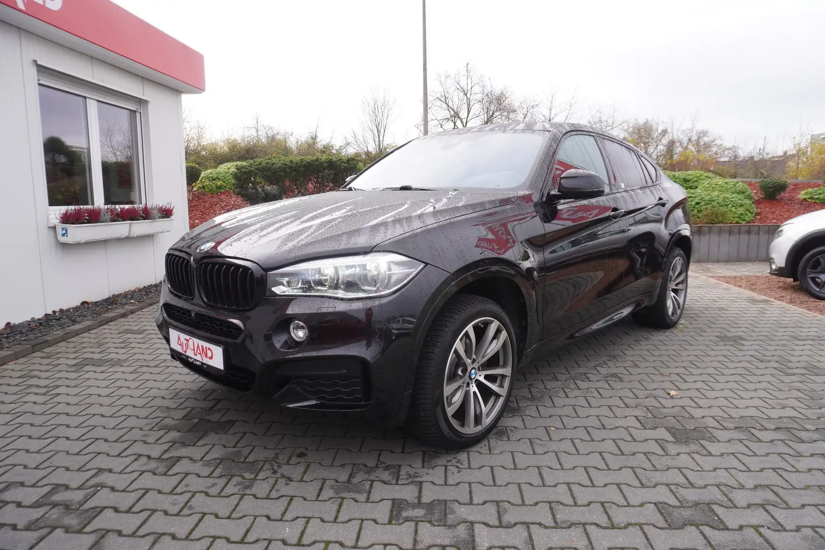 BMW X6 xDrive 40 d M Sport LED Navi AHK 360° Head-Up Schwarz - 2