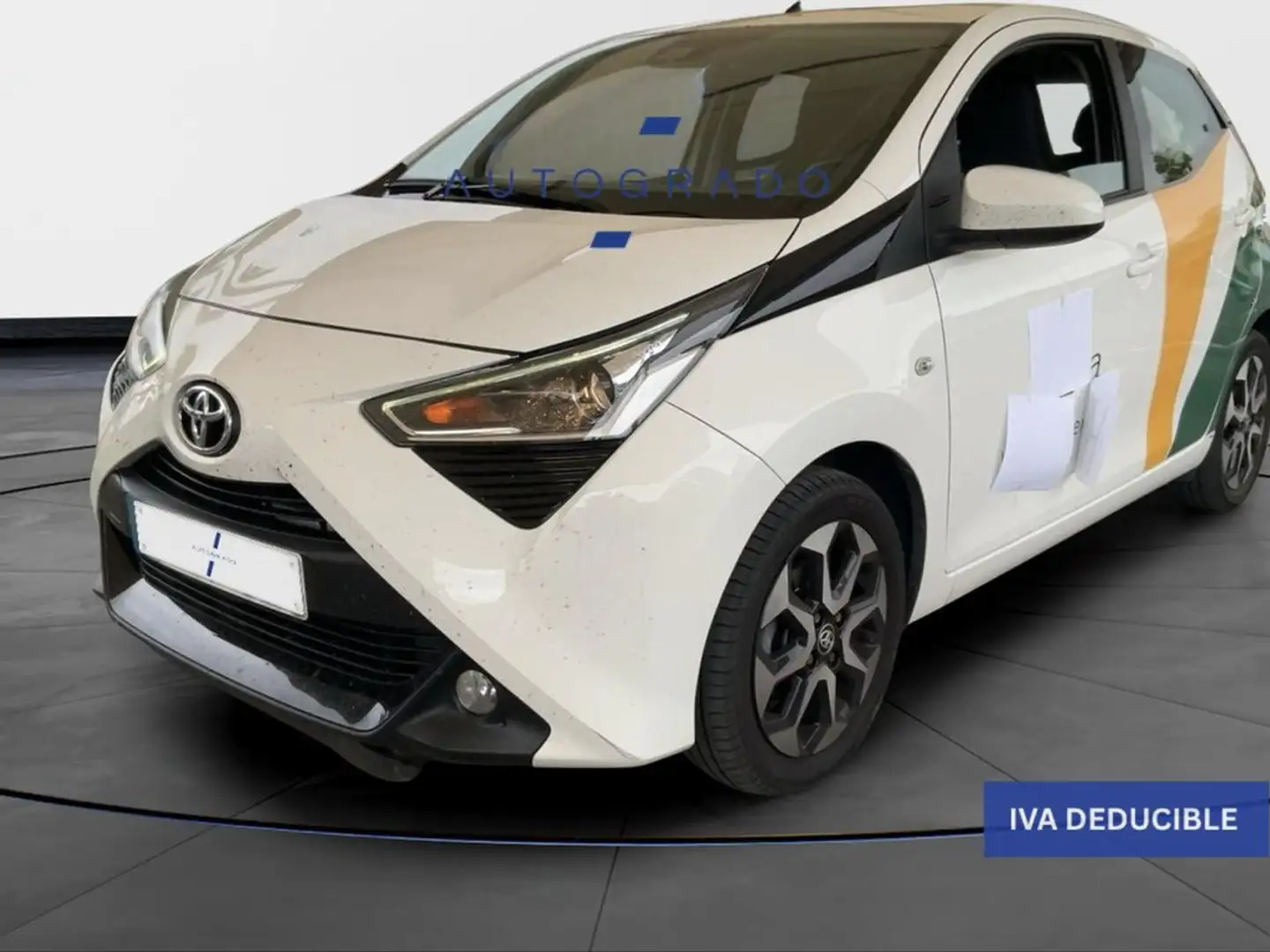 Toyota Aygo 1.0 70 x-play Blanco - 1