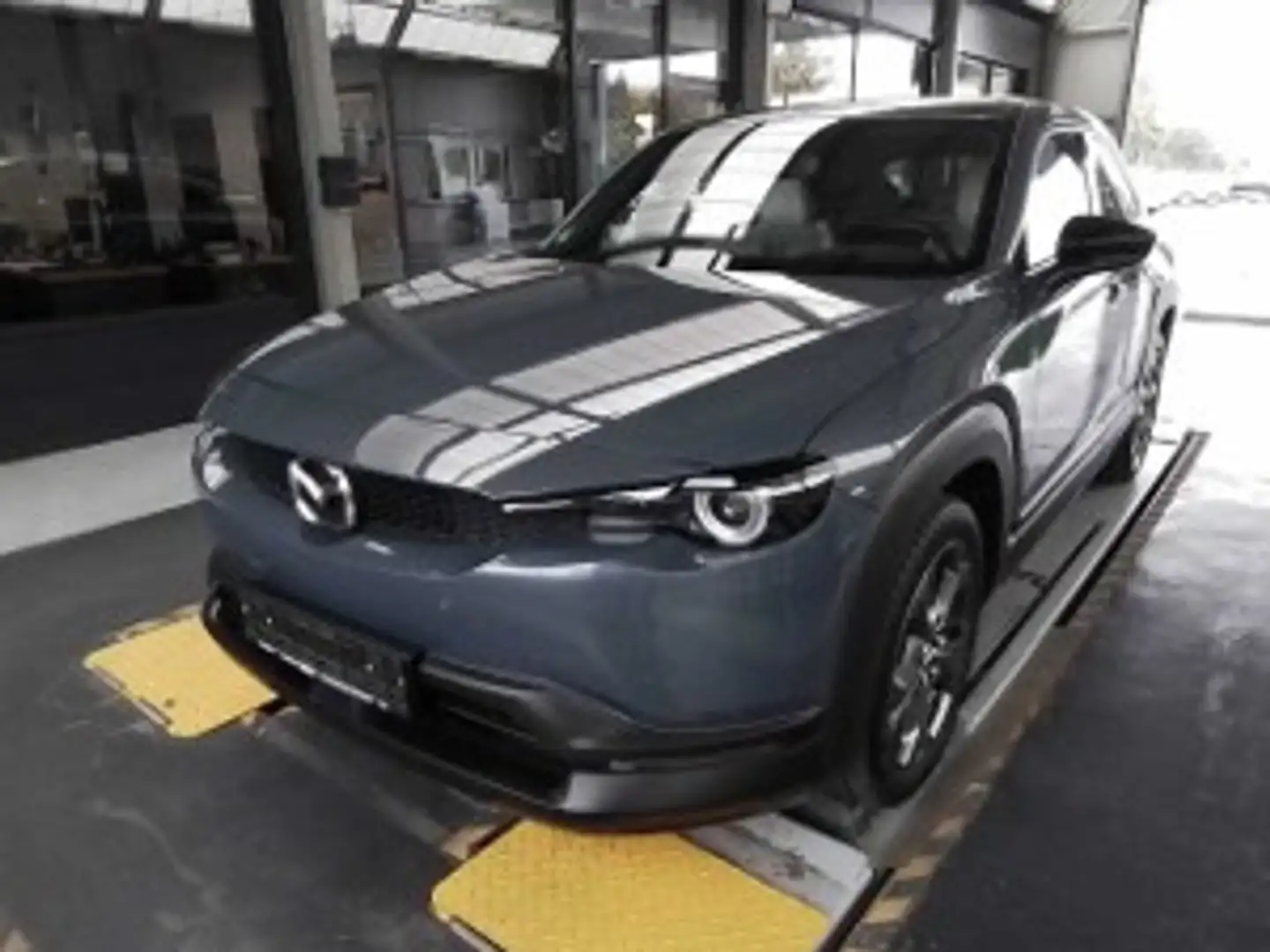Mazda MX-30 e-SKYACTIV Ad'vantage ACC HUD Navi LED Grau - 1