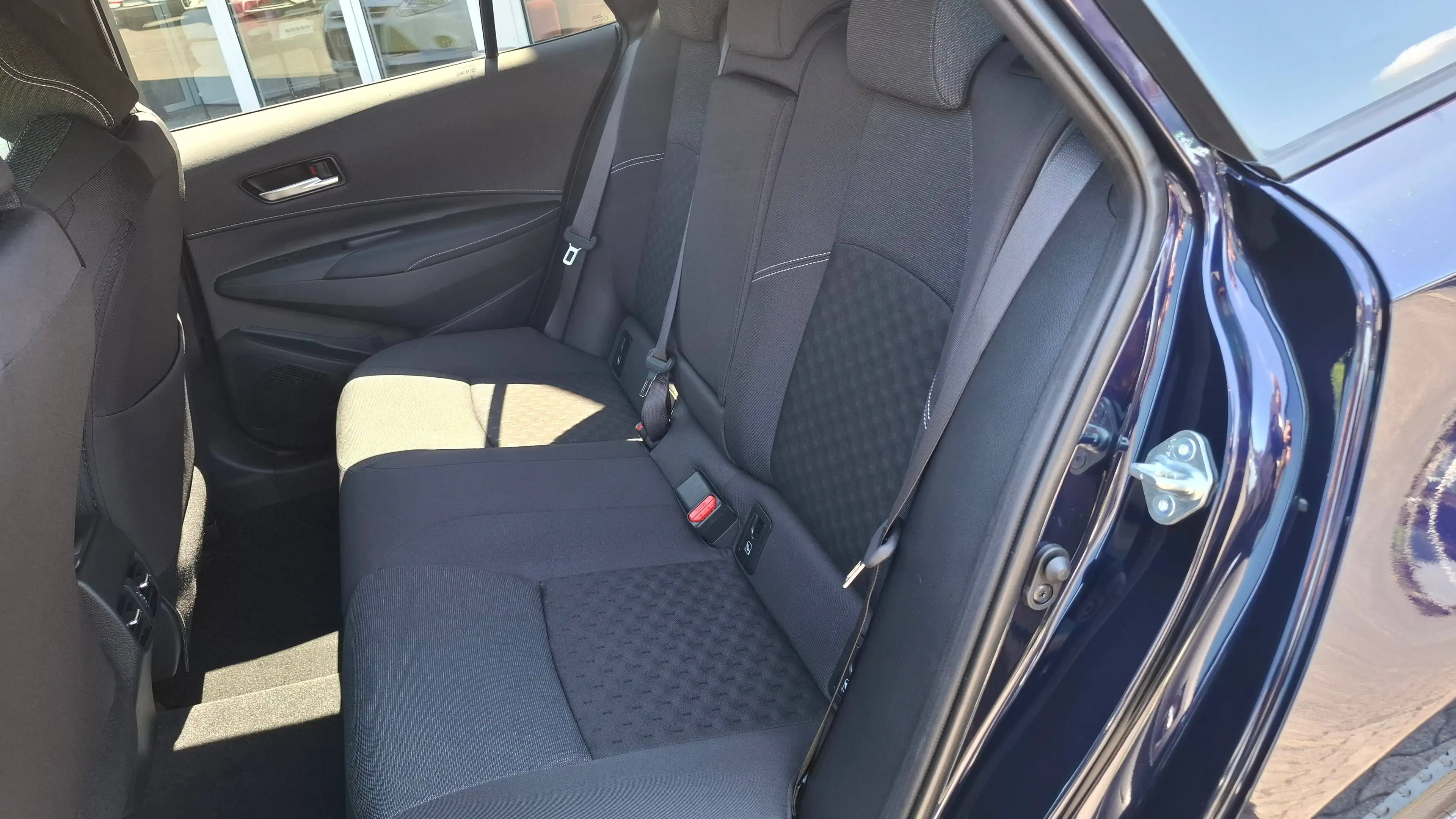 Suzuki Swace 1.8 Hybrid Comfort+ — photo 9