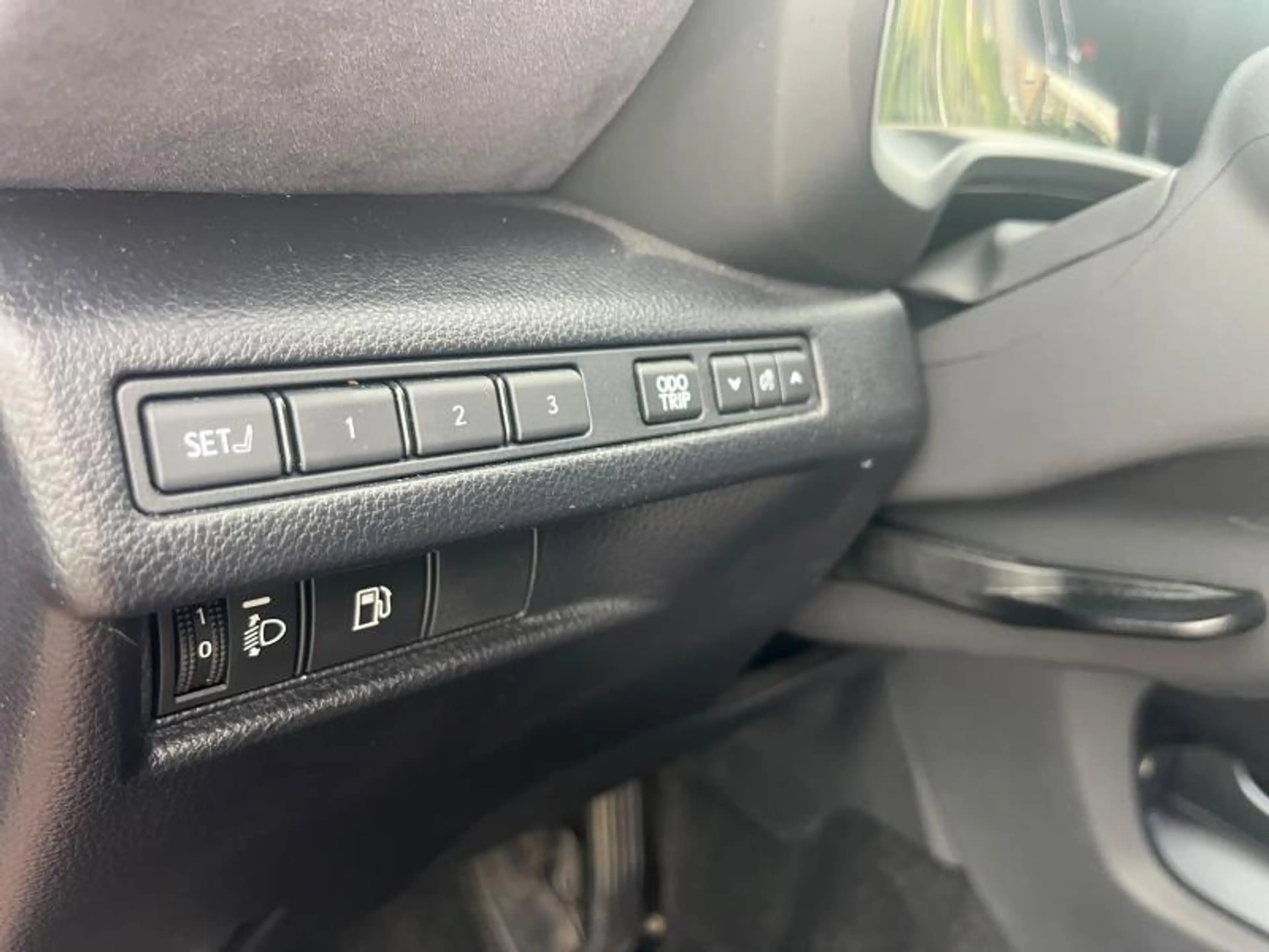 Lexus LBX Cool — photo 13