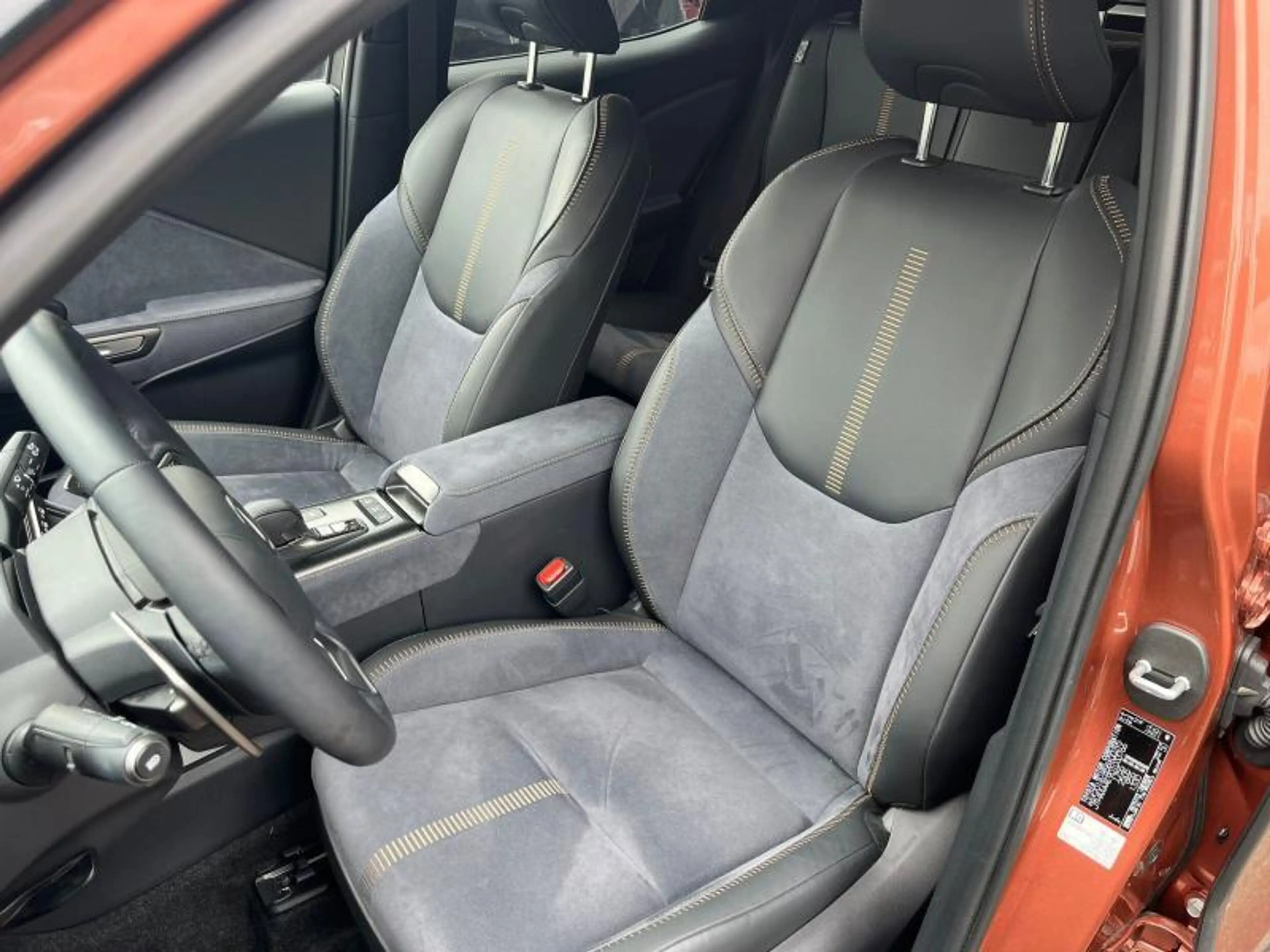 Lexus LBX Cool — photo 6