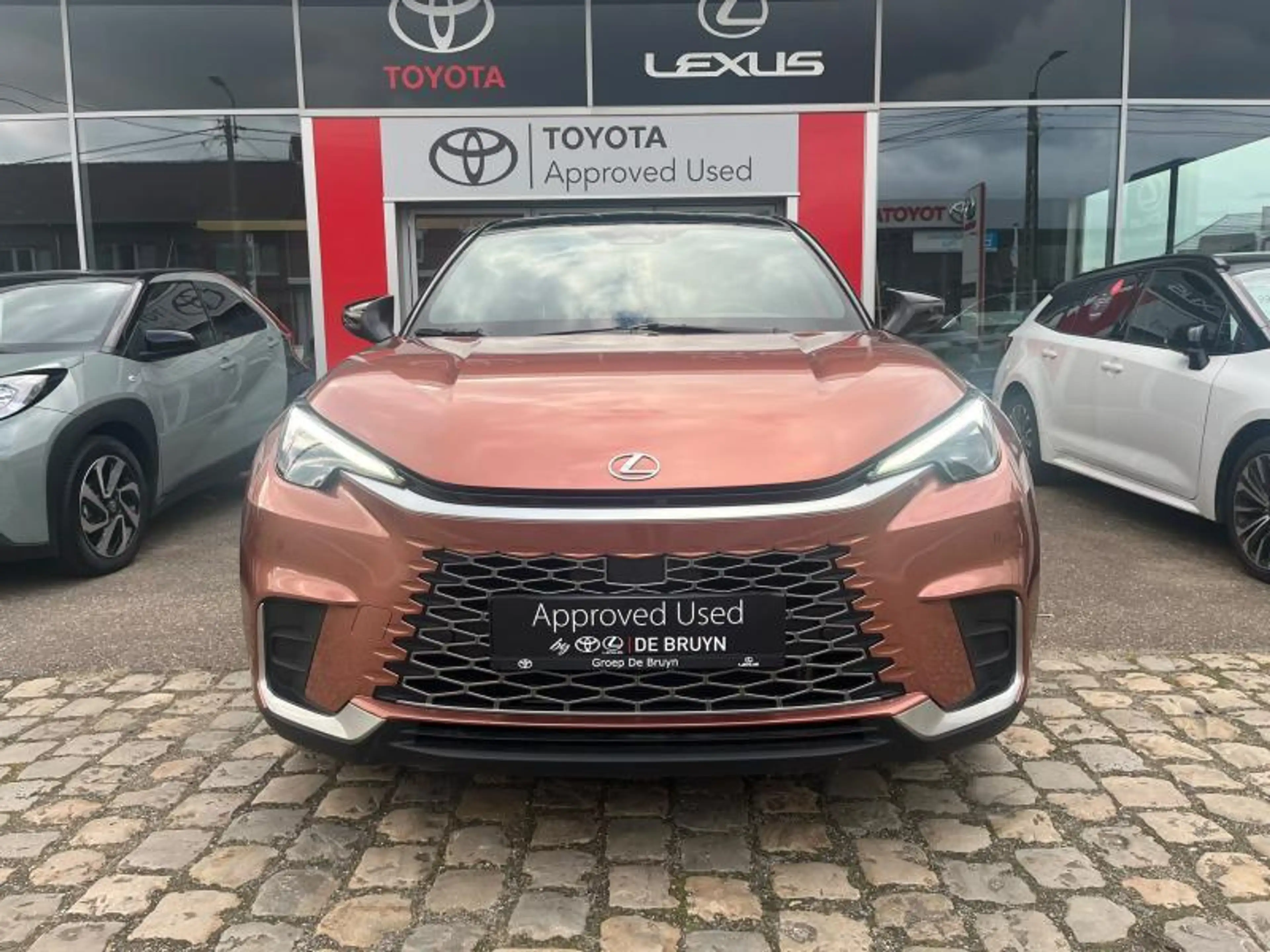 Lexus LBX Cool — photo 2