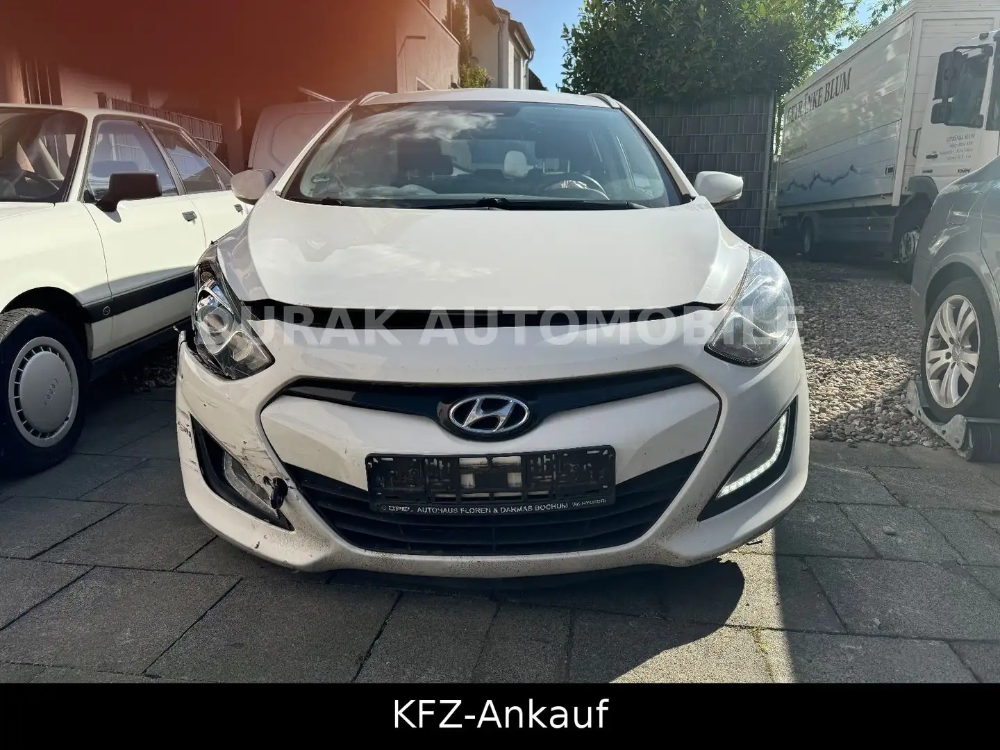 Hyundai i30 cw Classic / NAV / R.KAMERA / MOTOR LÄUFT Blanc - 1