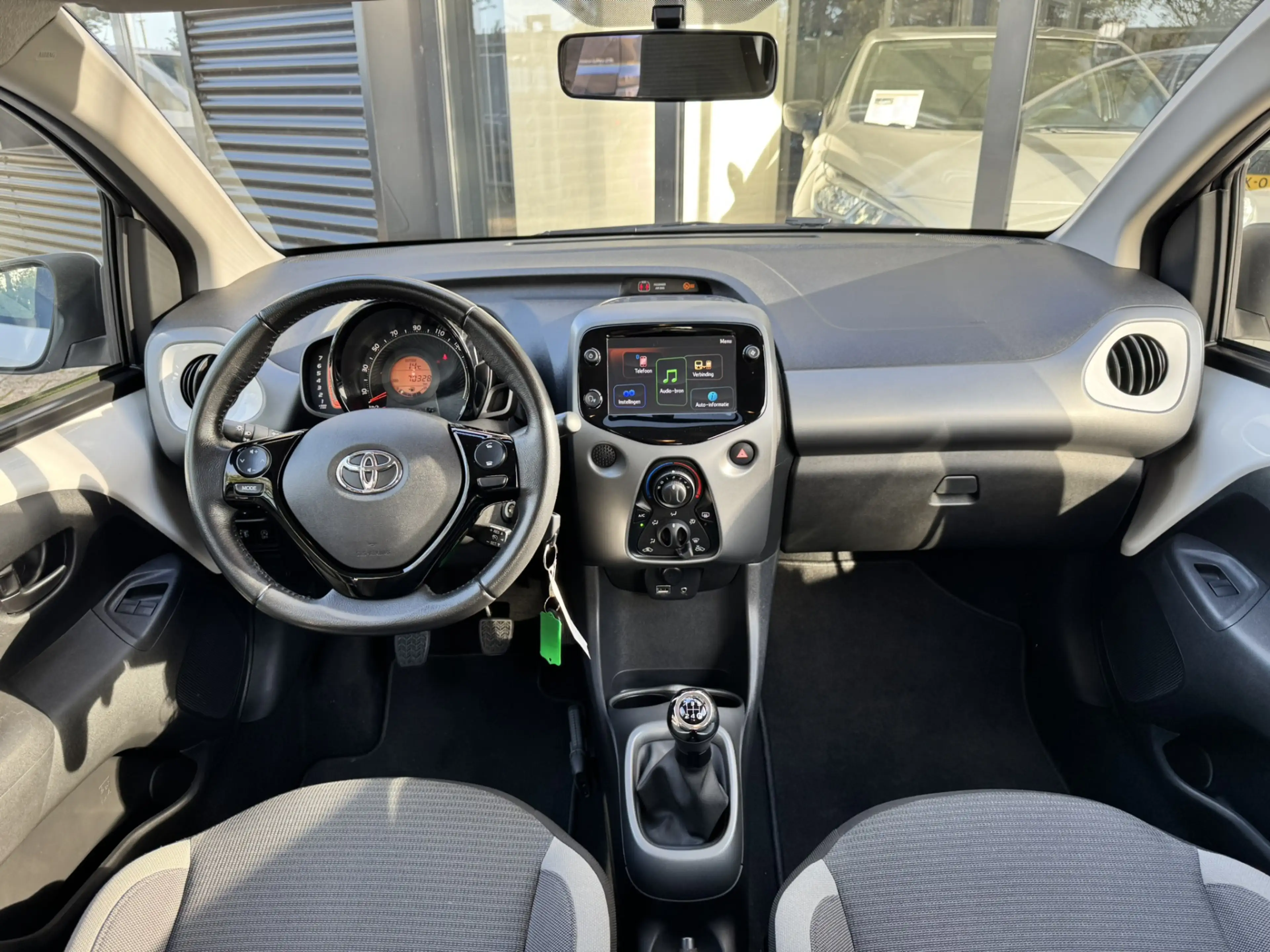 Toyota Aygo 1.0 VVT-i x-play*Airco*Carplay*Camera* — photo 7