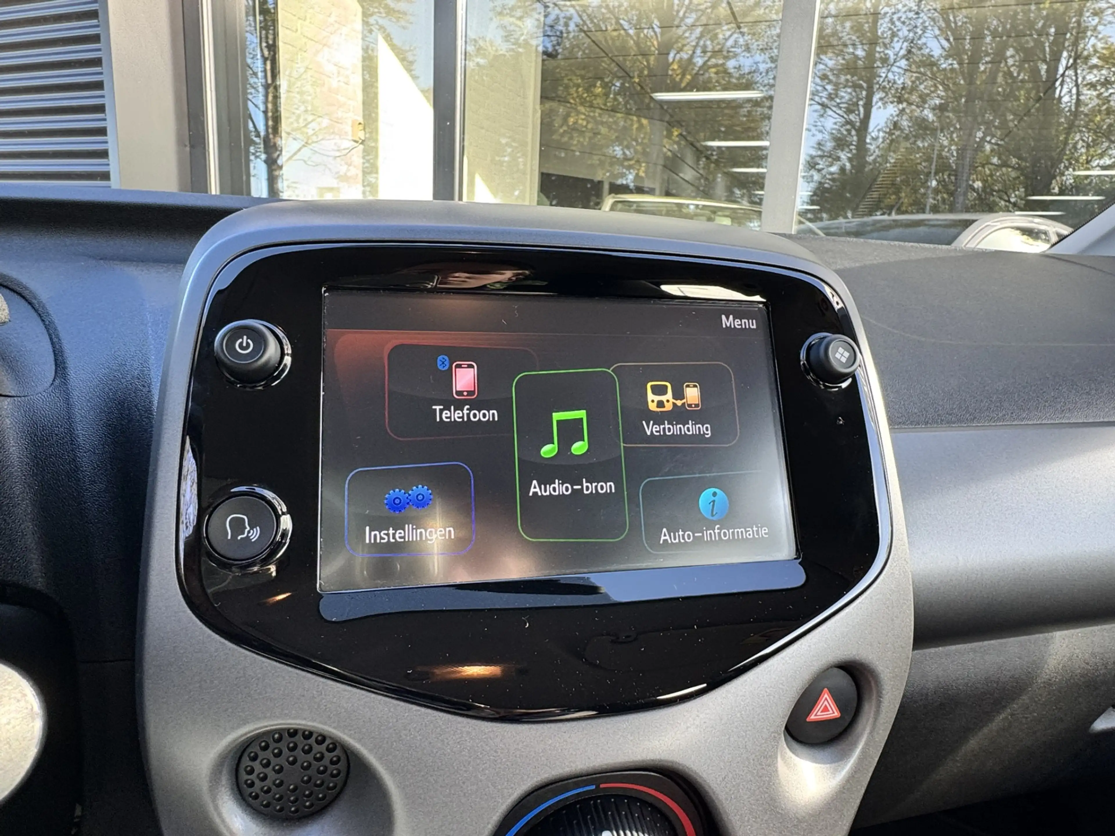 Toyota Aygo 1.0 VVT-i x-play*Airco*Carplay*Camera* — photo 8
