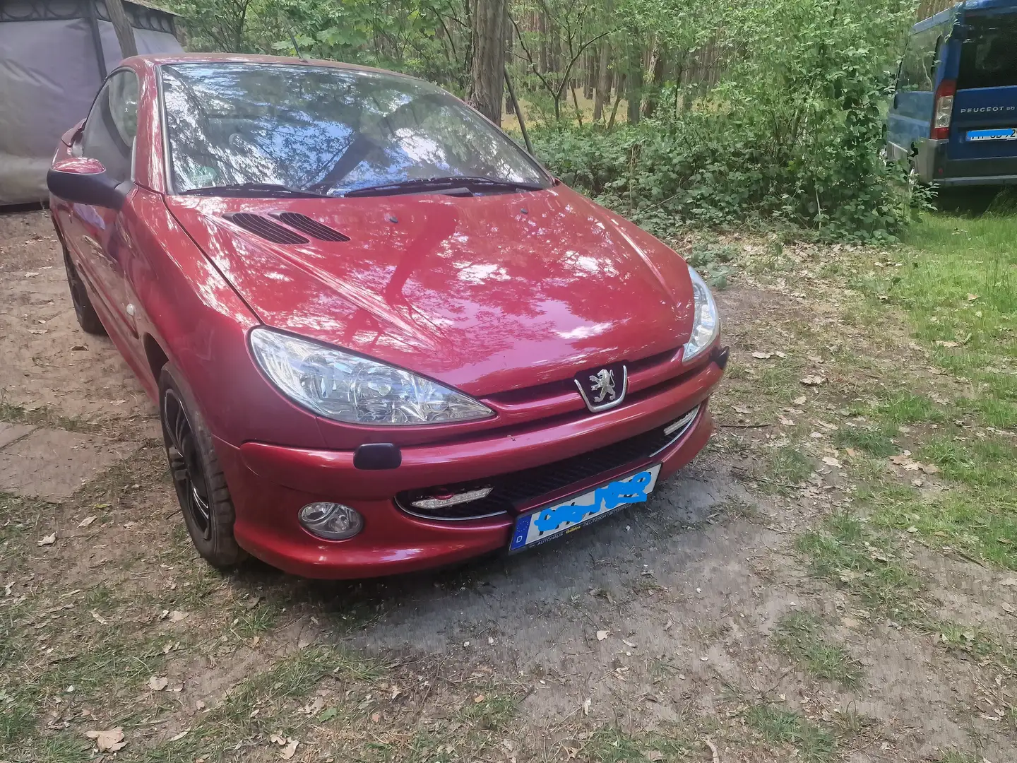 Peugeot 206 206 CC 110 Automatik Platinum Rot - 1
