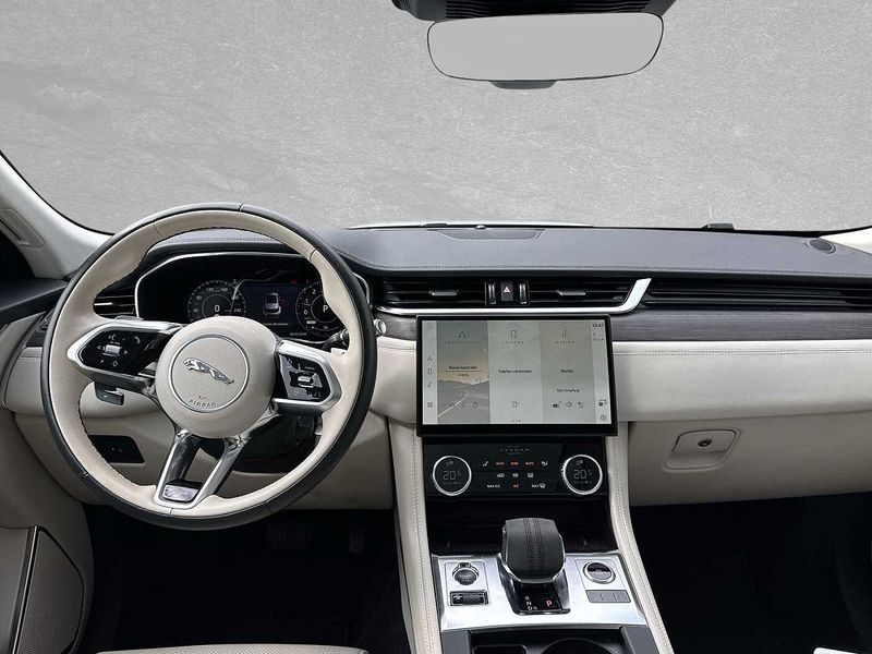 Jaguar F-Pace Plug-in-Hybrid P400e AWD S — photo 4