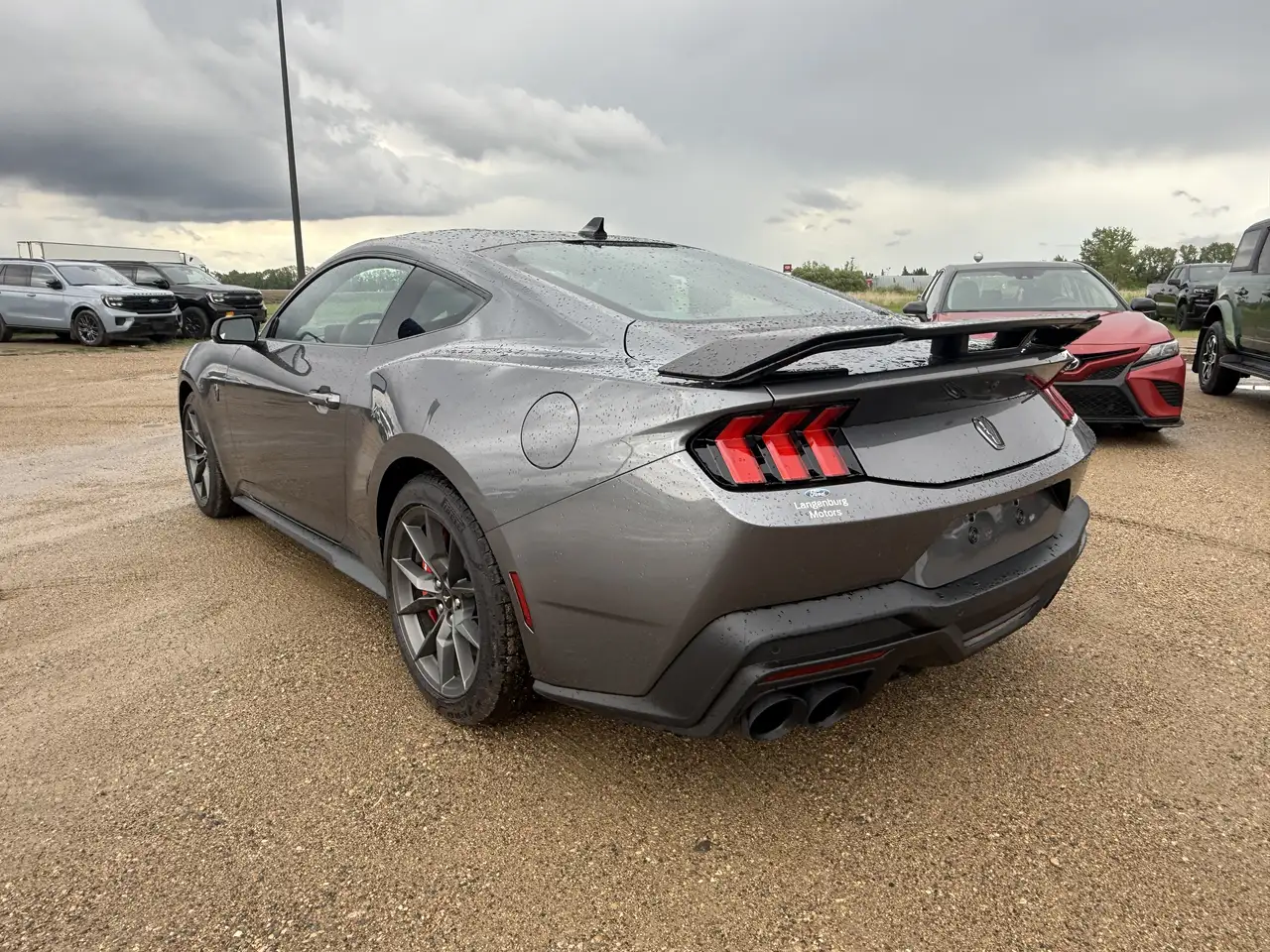 Ford Mustang photo Ford Mustang
