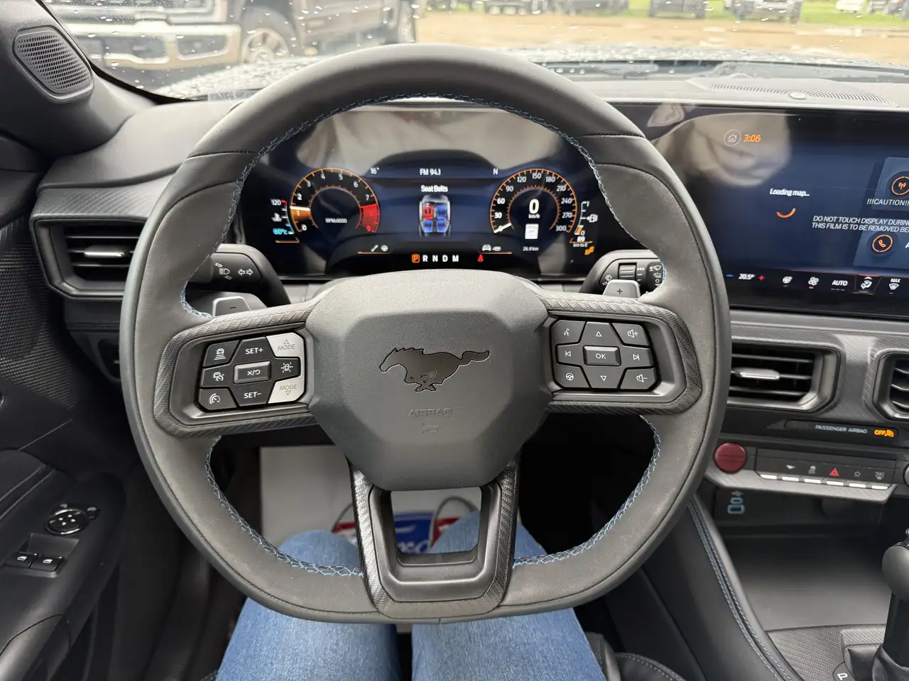 Ford Mustang photo Ford Mustang