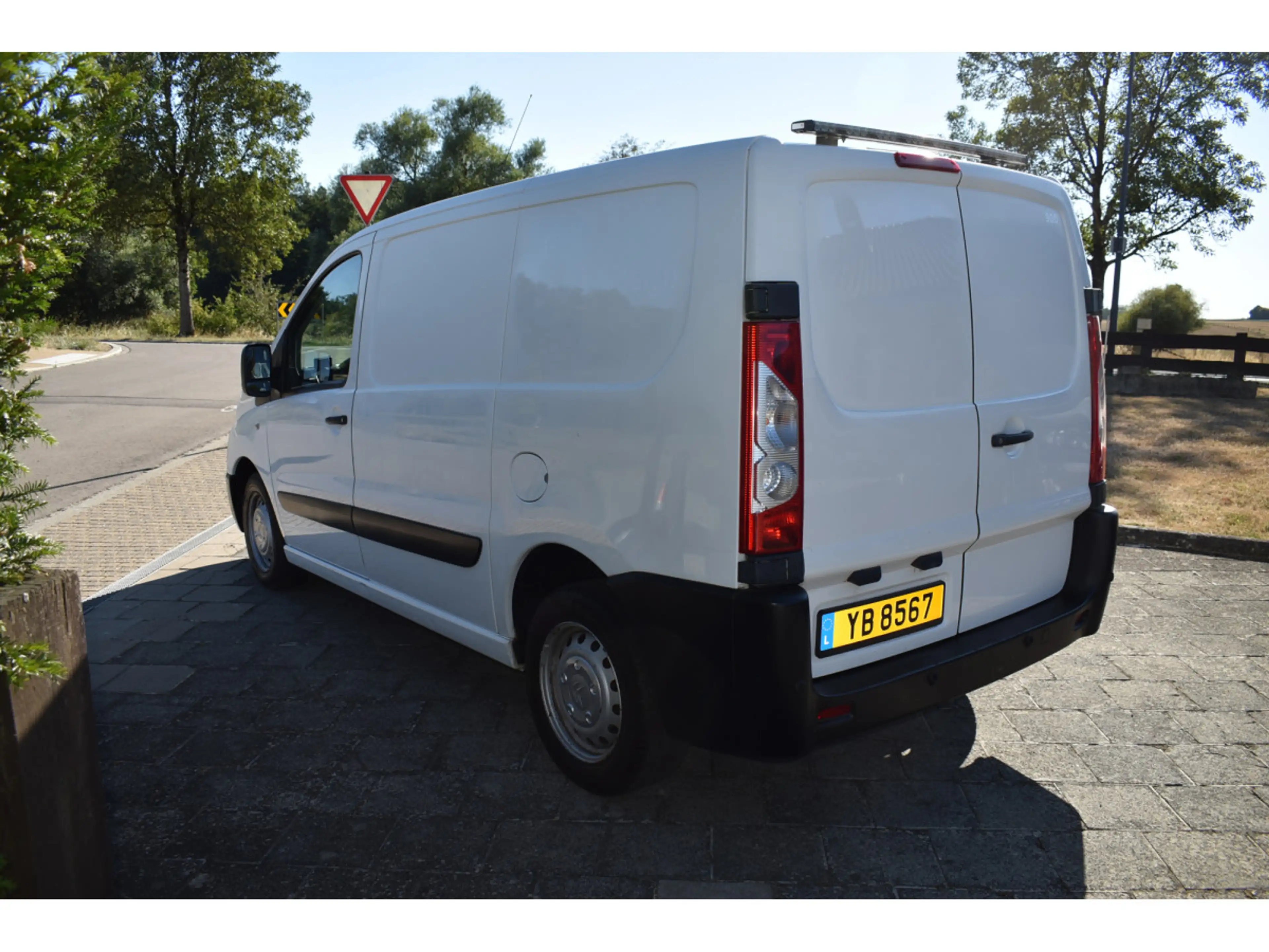 Citroen Jumpy 1,6 HDi 3 places Airco — photo 6