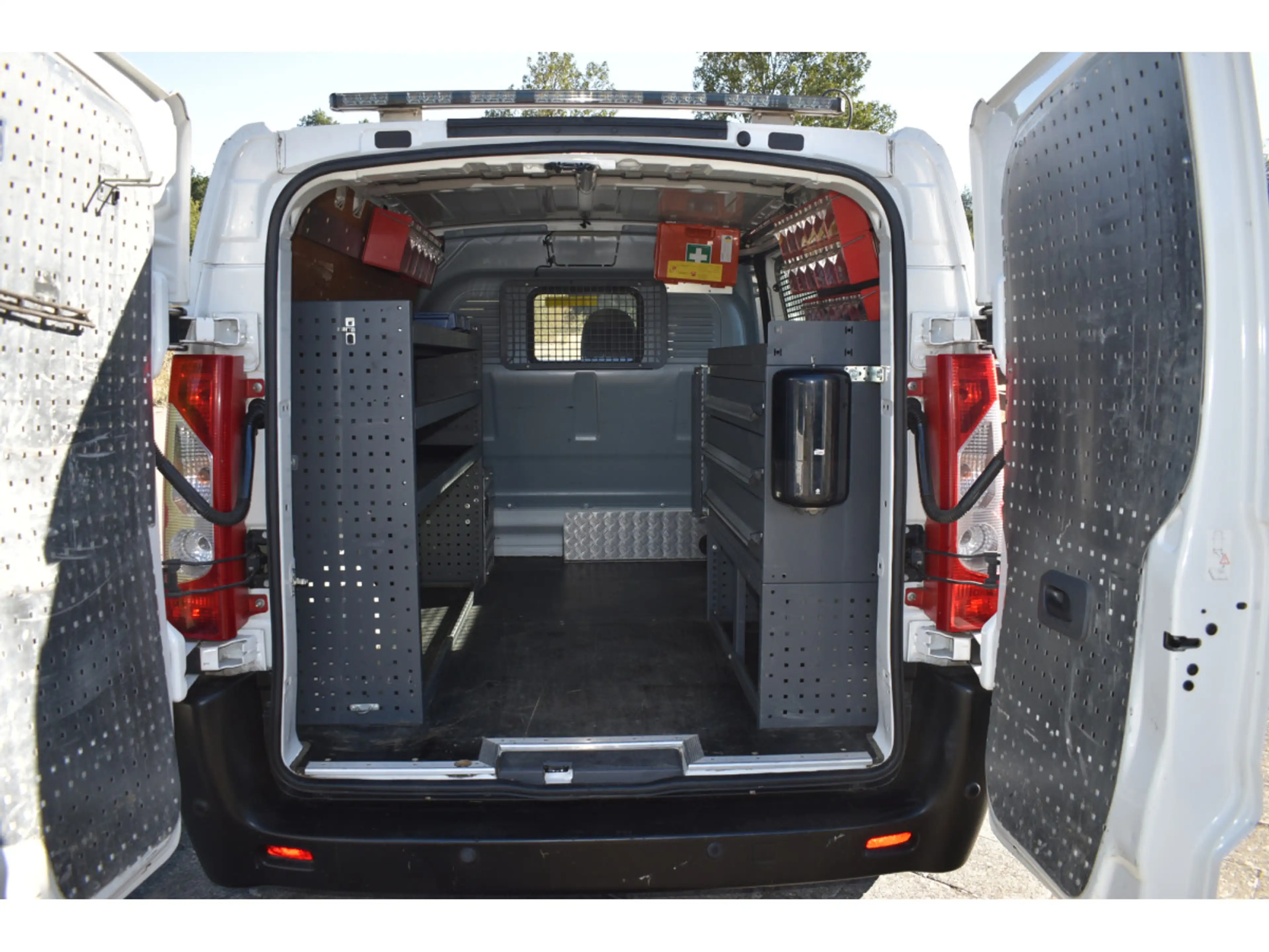 Citroen Jumpy 1,6 HDi 3 places Airco — photo 7