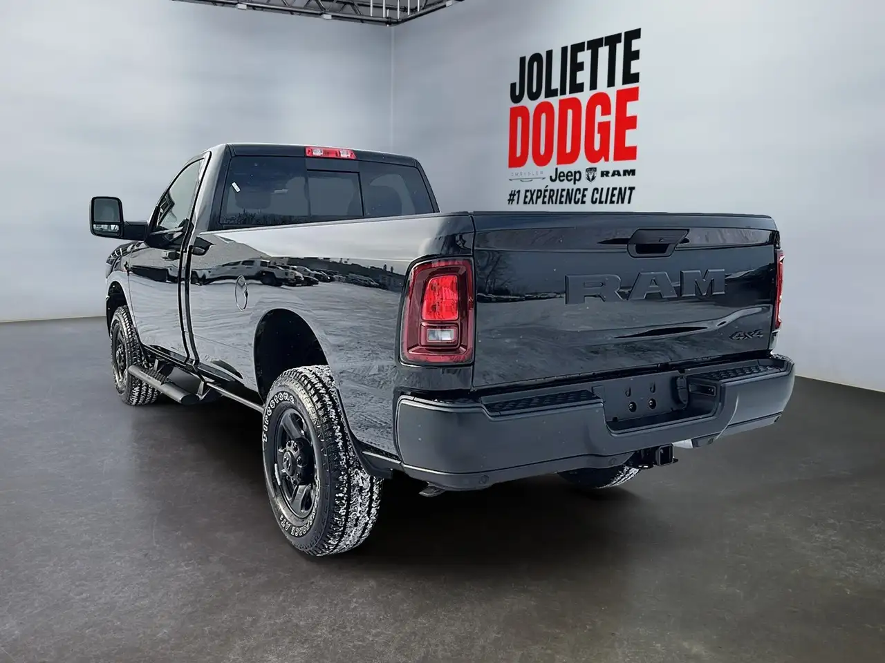 RAM 2500 снимка RAM 2500