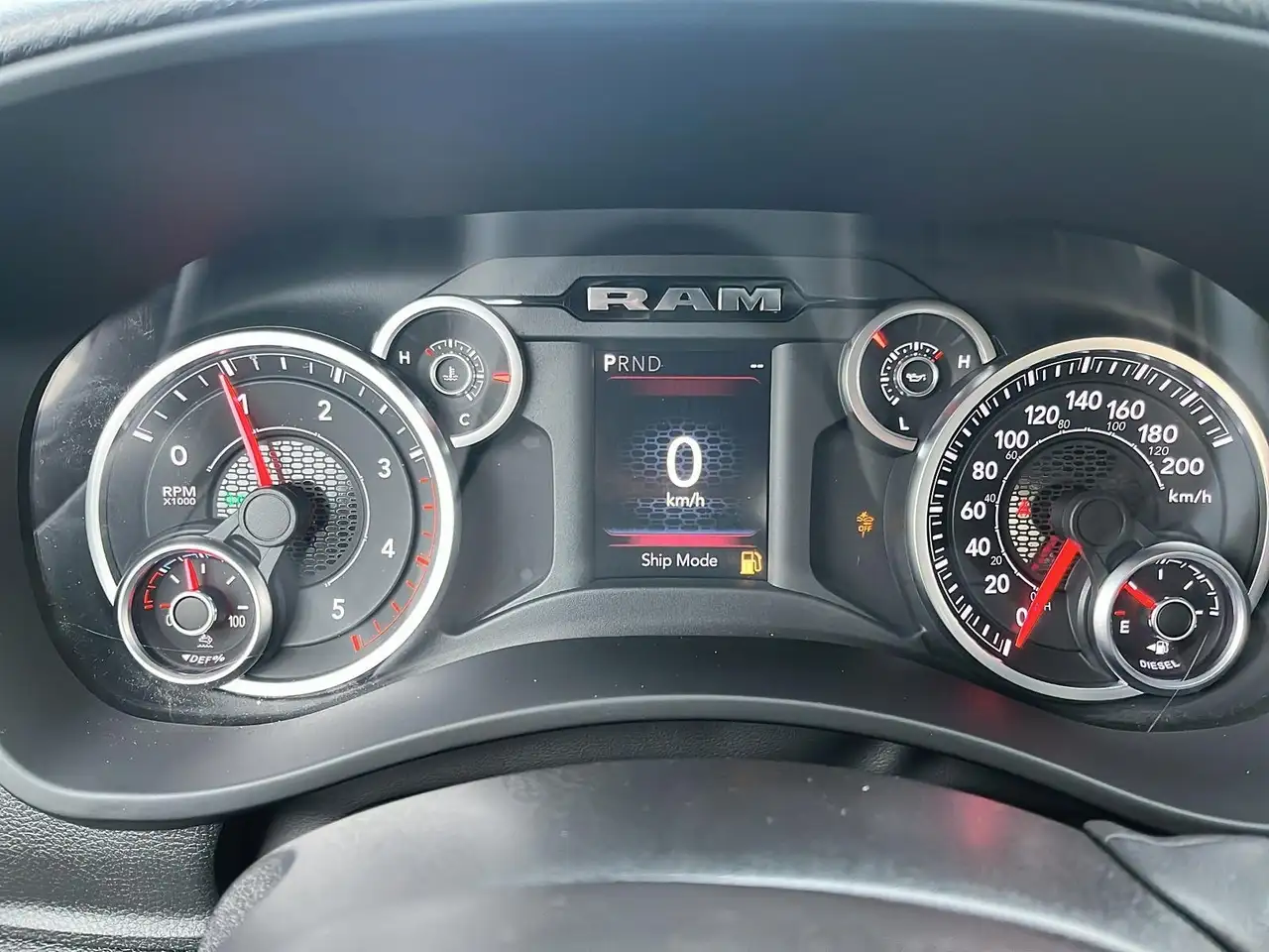 RAM 2500 снимка RAM 2500