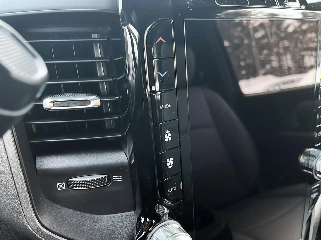 RAM 2500 снимка RAM 2500