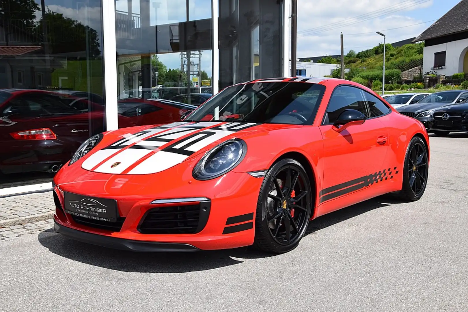 Porsche 911 Carrera S Coupé Endurance Edition PDK Rot - 2