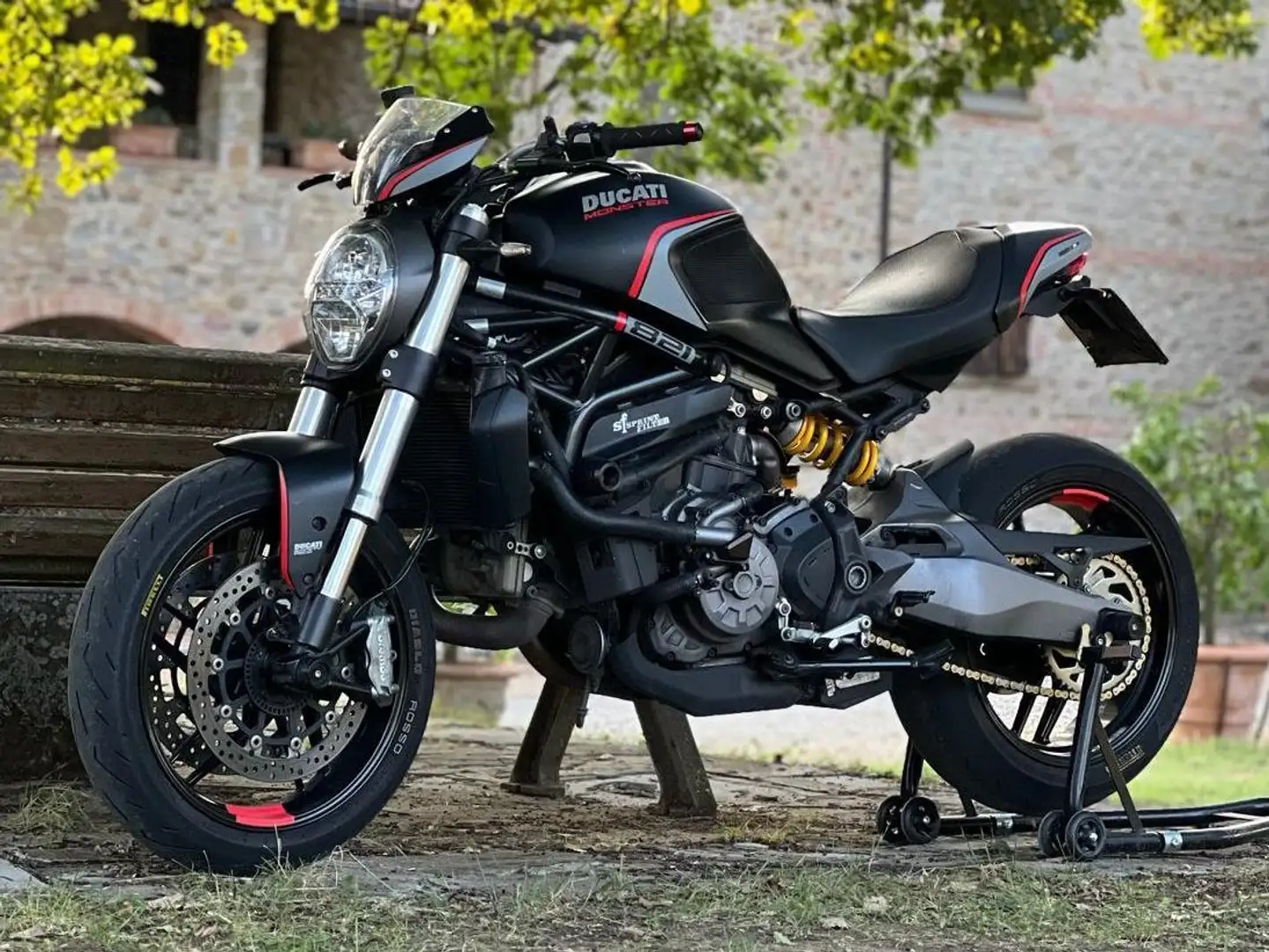 Ducati Monster 821 Stealth 35Kw Nero - 2