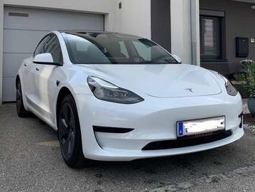 Model 3 Standard Range RWD Plus 57,5kWh RWD Plus