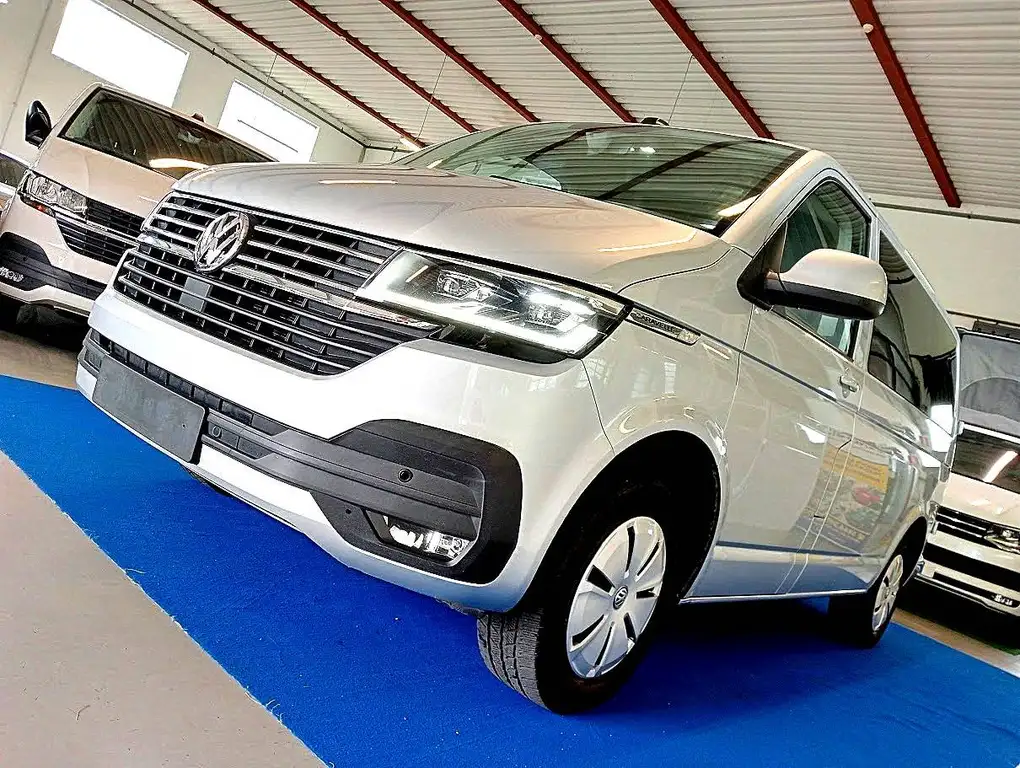 Volkswagen T6.1 Caravelle 2022 из Европы — купить под ключ