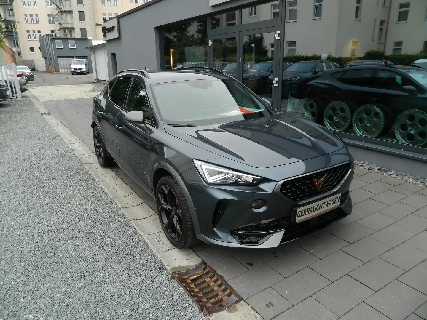 CUPRA Formentor VZ 1.4 e-Hybrid DSG FahrassistXL/elSitz/elHeckklap Gris - 1