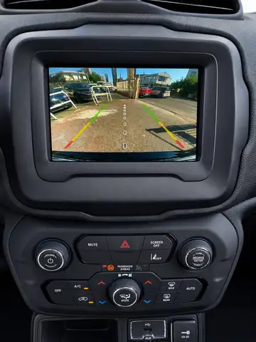 Jeep Renegade view 11