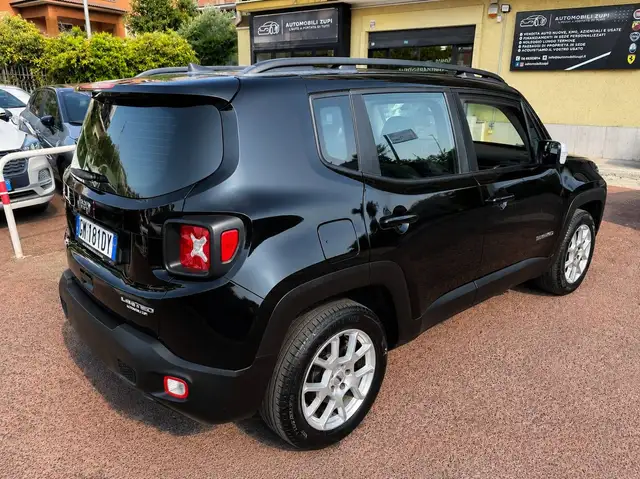 Jeep Renegade view 4