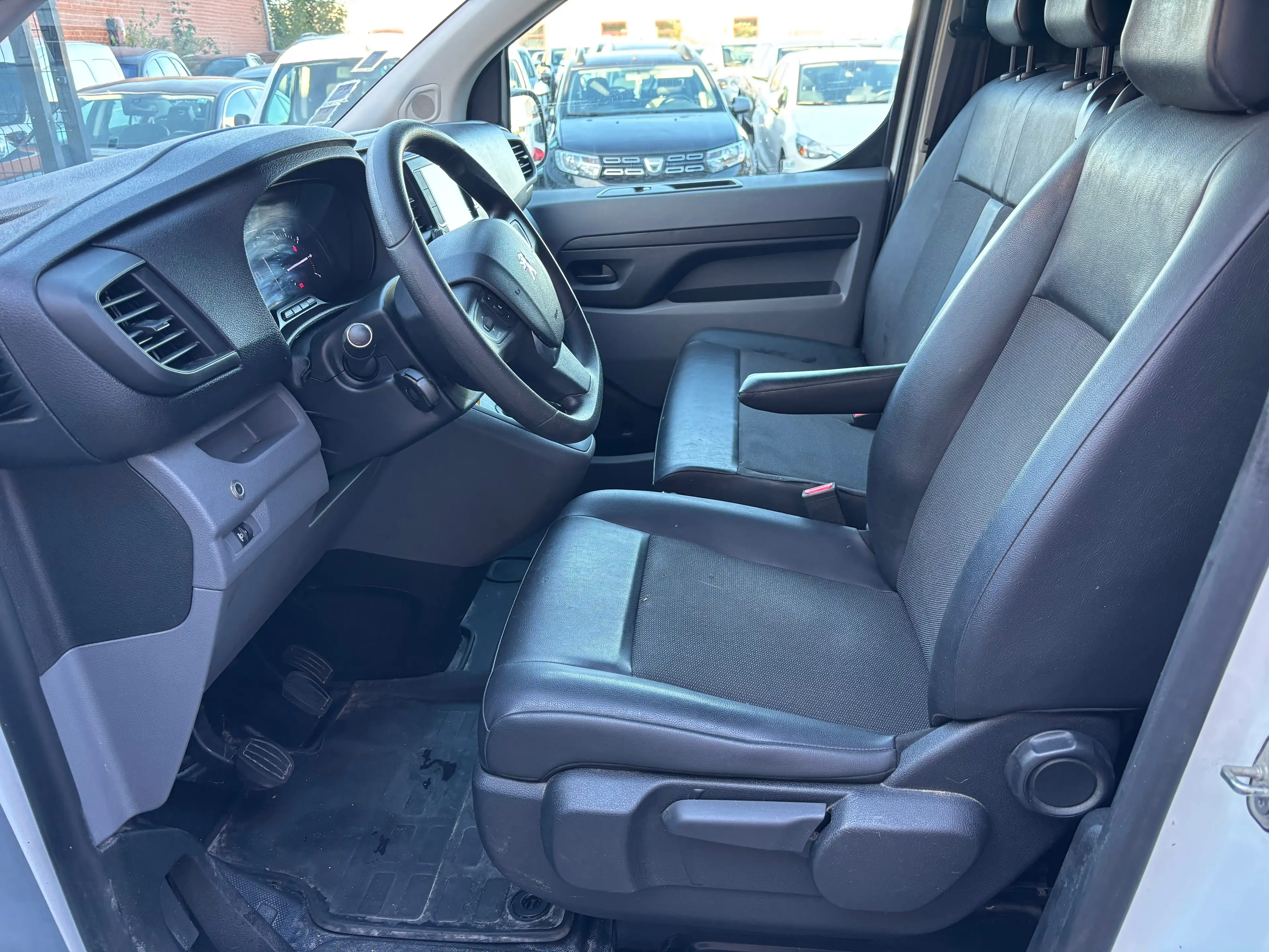 Peugeot Expert 1.5 BlueHDi prête à immatriculer ! — photo 10