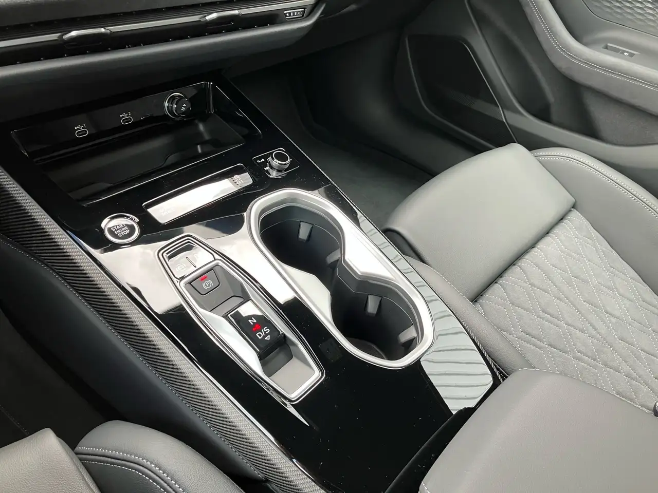 Audi A6 Limousine S-LINE EDITION ONE e-HYBRID QUATTRO 300P 14