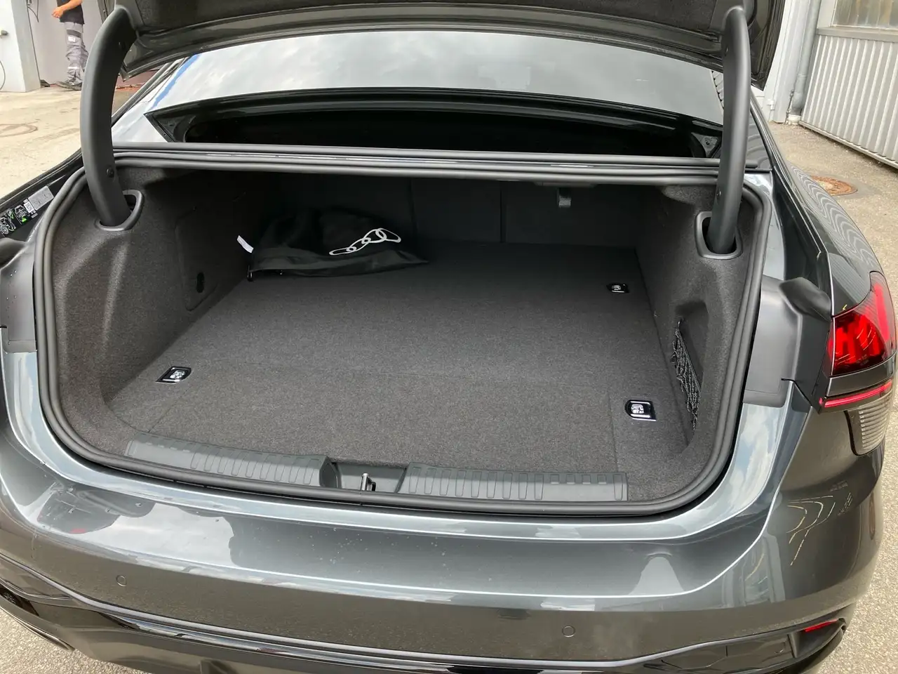 Audi A6 Limousine S-LINE EDITION ONE e-HYBRID QUATTRO 300P 8