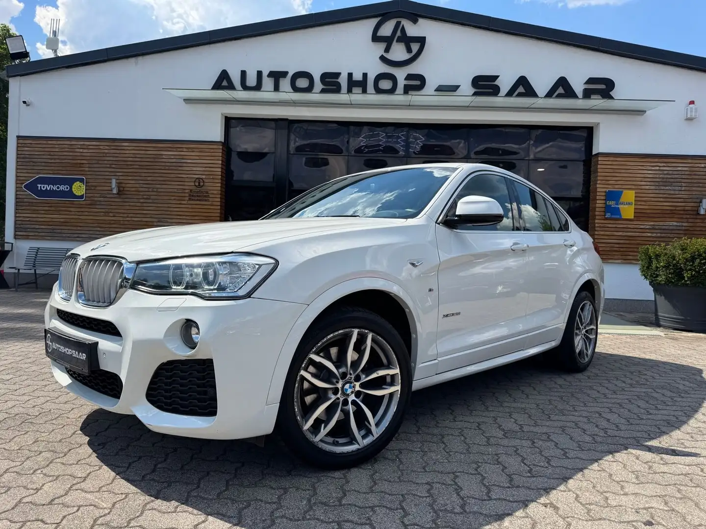 BMW X4 xDrive 28 i M Sport/LEDER/1.HAND Blanco - 1