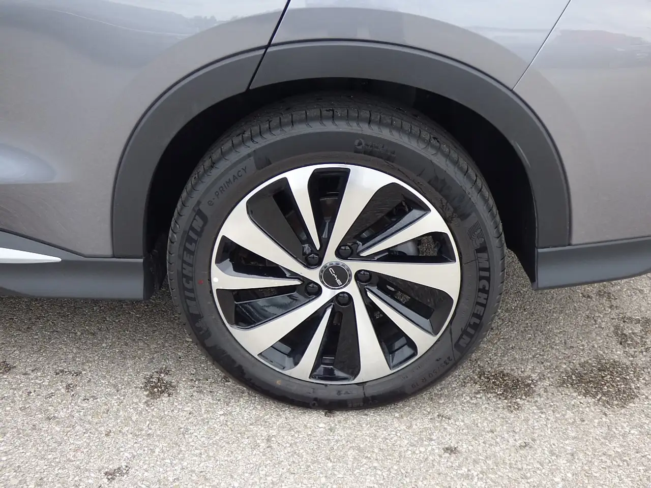 BYD SEAL U