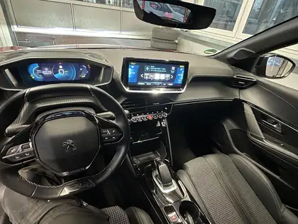 Annonce voiture d'occasion Peugeot e-208 - CARADIZE