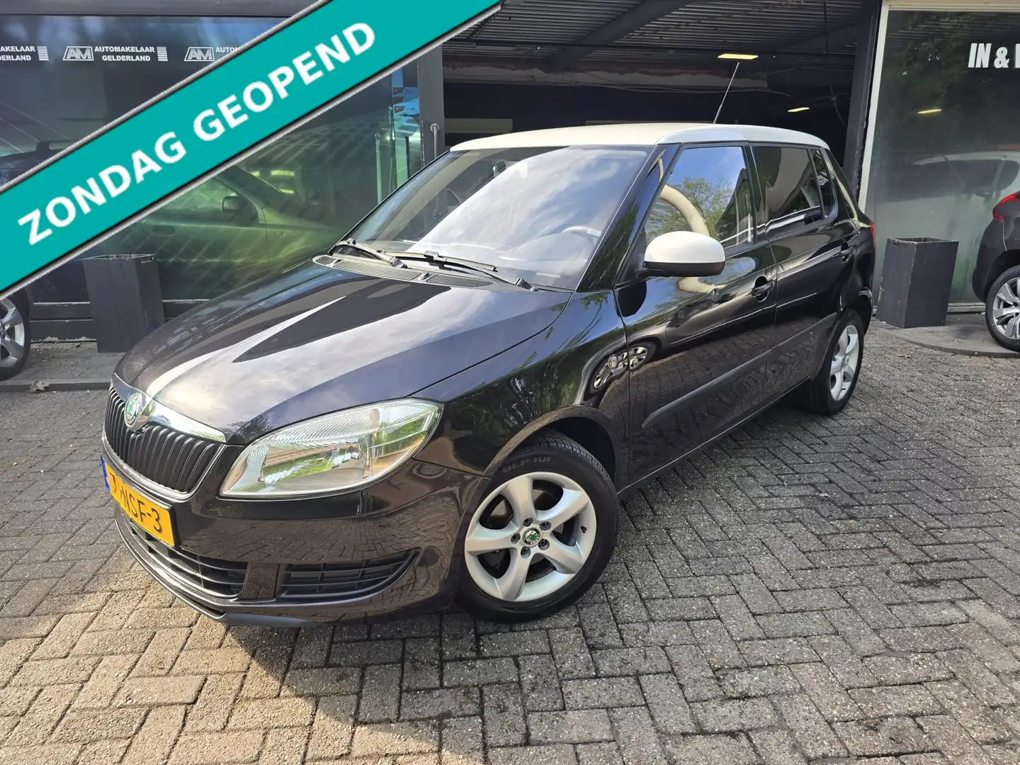 Skoda Fabia 1.2-12V Go | 1E EIGENAAR | 12MND GARANTIE | ELEC R Schwarz - 1