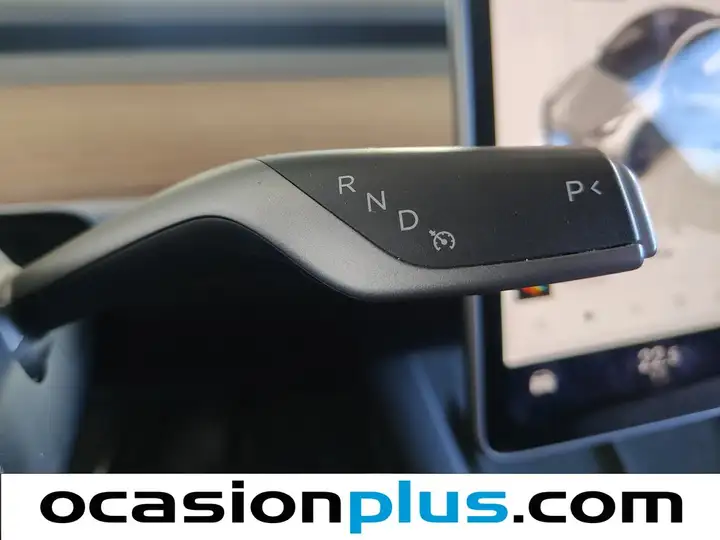 Tesla Model Y 2023, foto 5