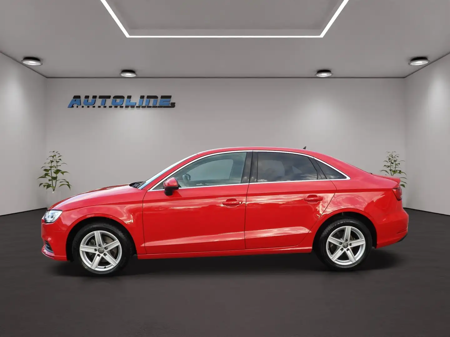 Audi A3 30 TDI Basis *TEMPOMAT* *NAVI* *PDC* *WENIG-KM* Rot - 2