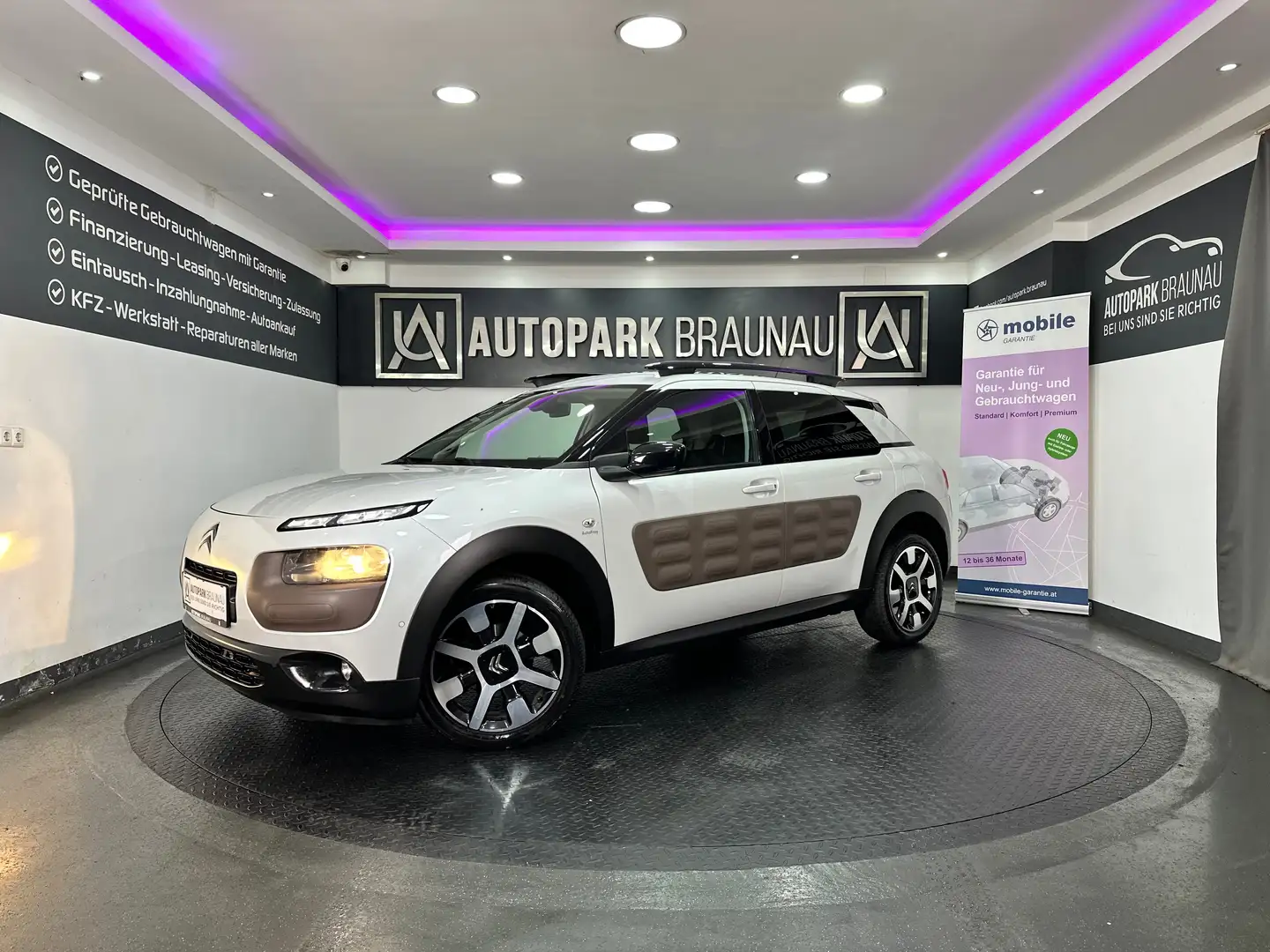 Citroen C4 Cactus 1.6 Shine Edition *WENIG-KM*PANO*KAMERA* Blanc - 1