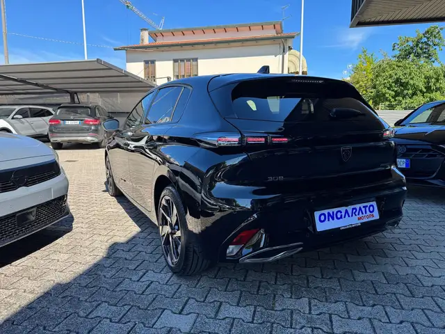 Peugeot 308 view 5