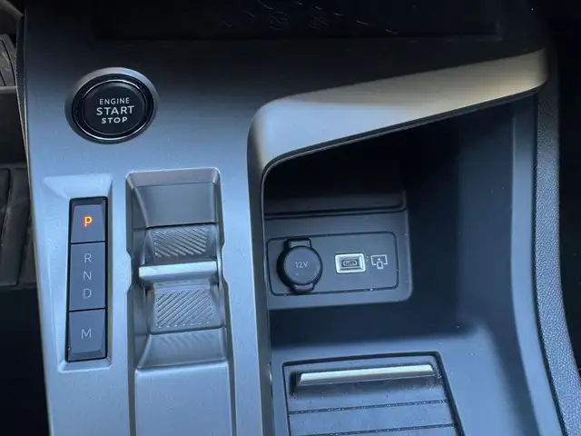Peugeot 308 view 12