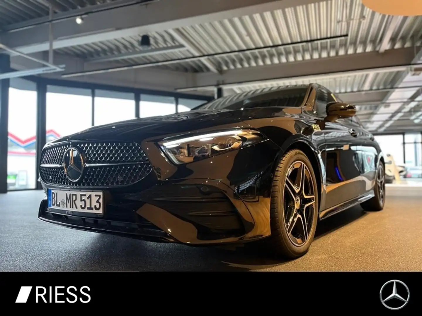 Mercedes-Benz A 200 d AMG+AHK+PANO+MULTIBEAM+KAMERA+KEYLESS+ Schwarz - 1