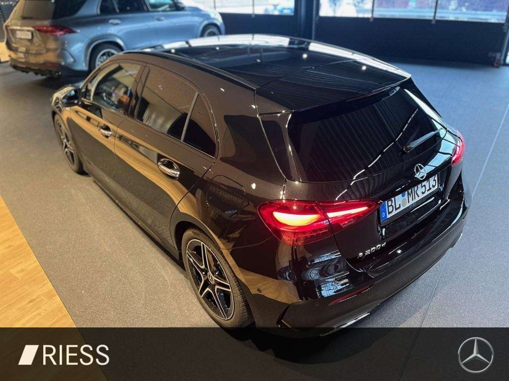 Mercedes-Benz A 200