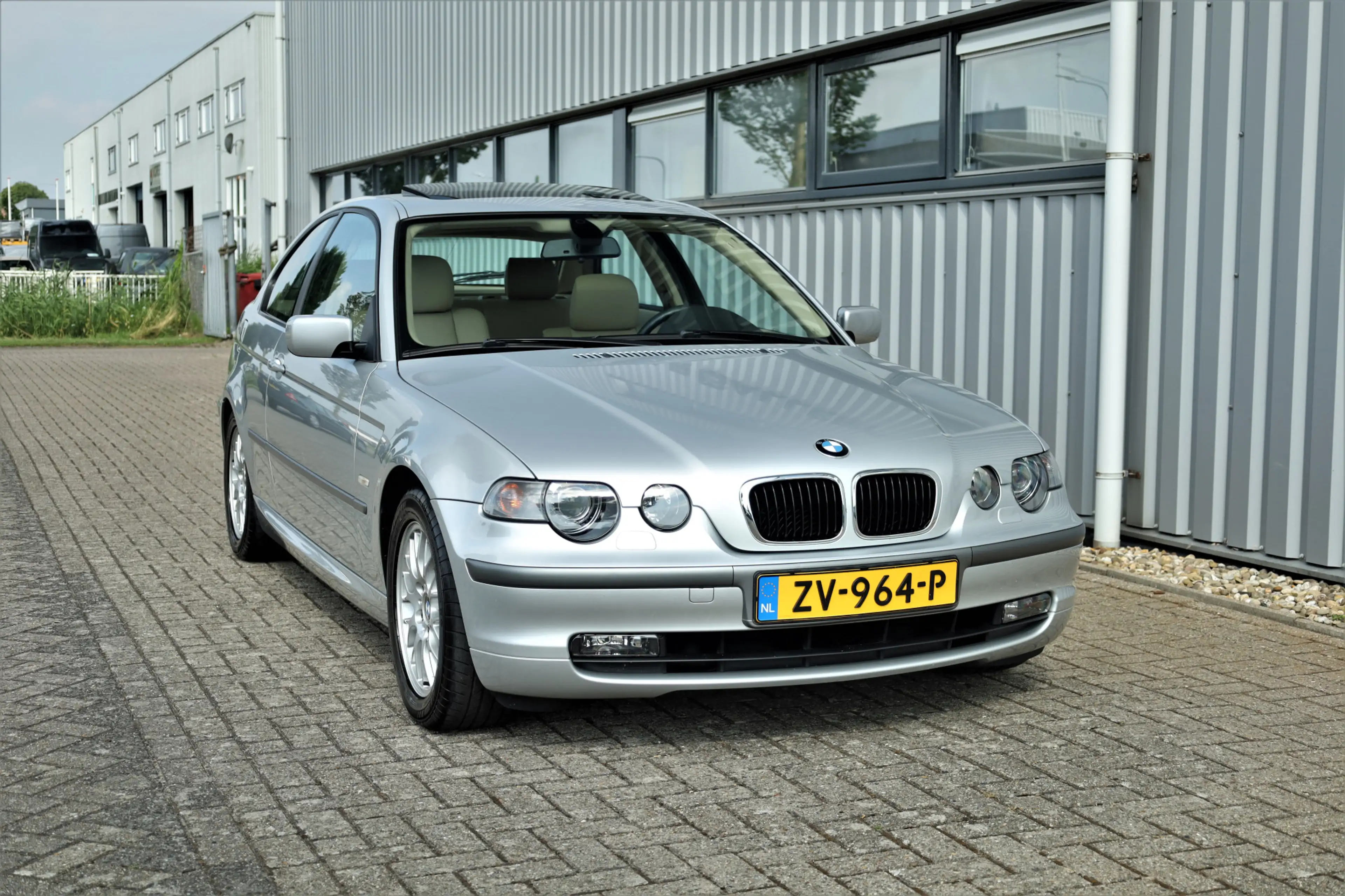 BMW 325 3-serie Compact 325ti Executive 71346km Youngtimer — photo 2