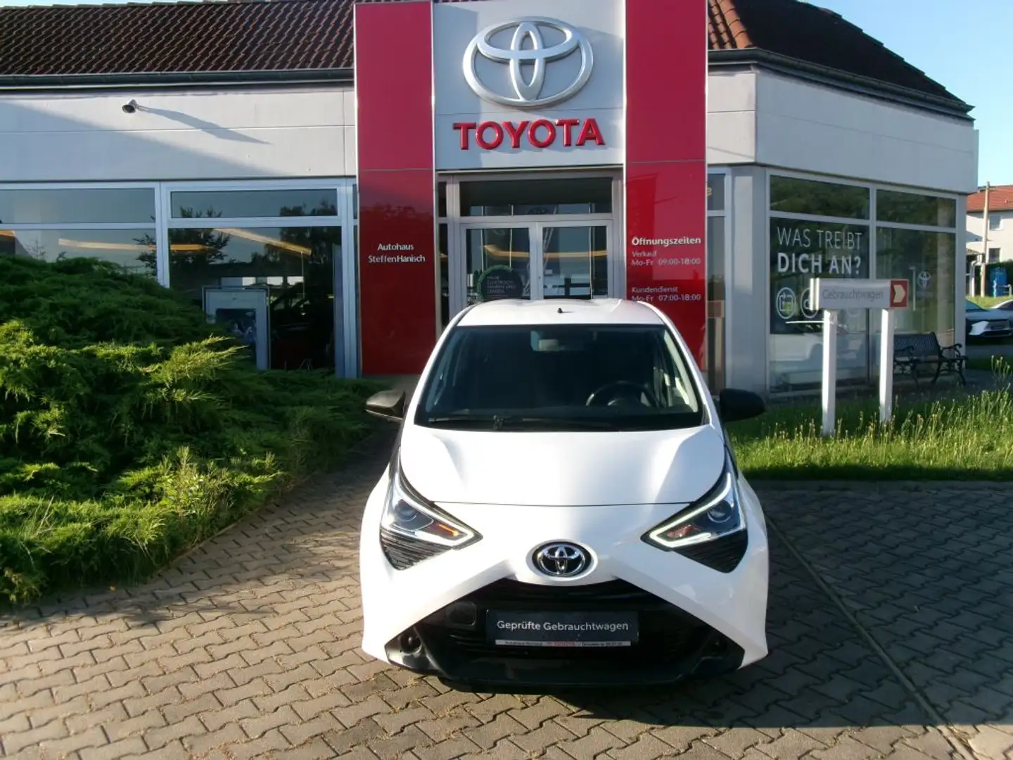 Toyota Aygo X Blanc - 2