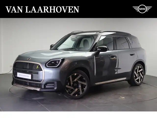 MINI Countryman SE All4 / Favoured / Pakket L / 19" Kaleido Spoke 2-tone