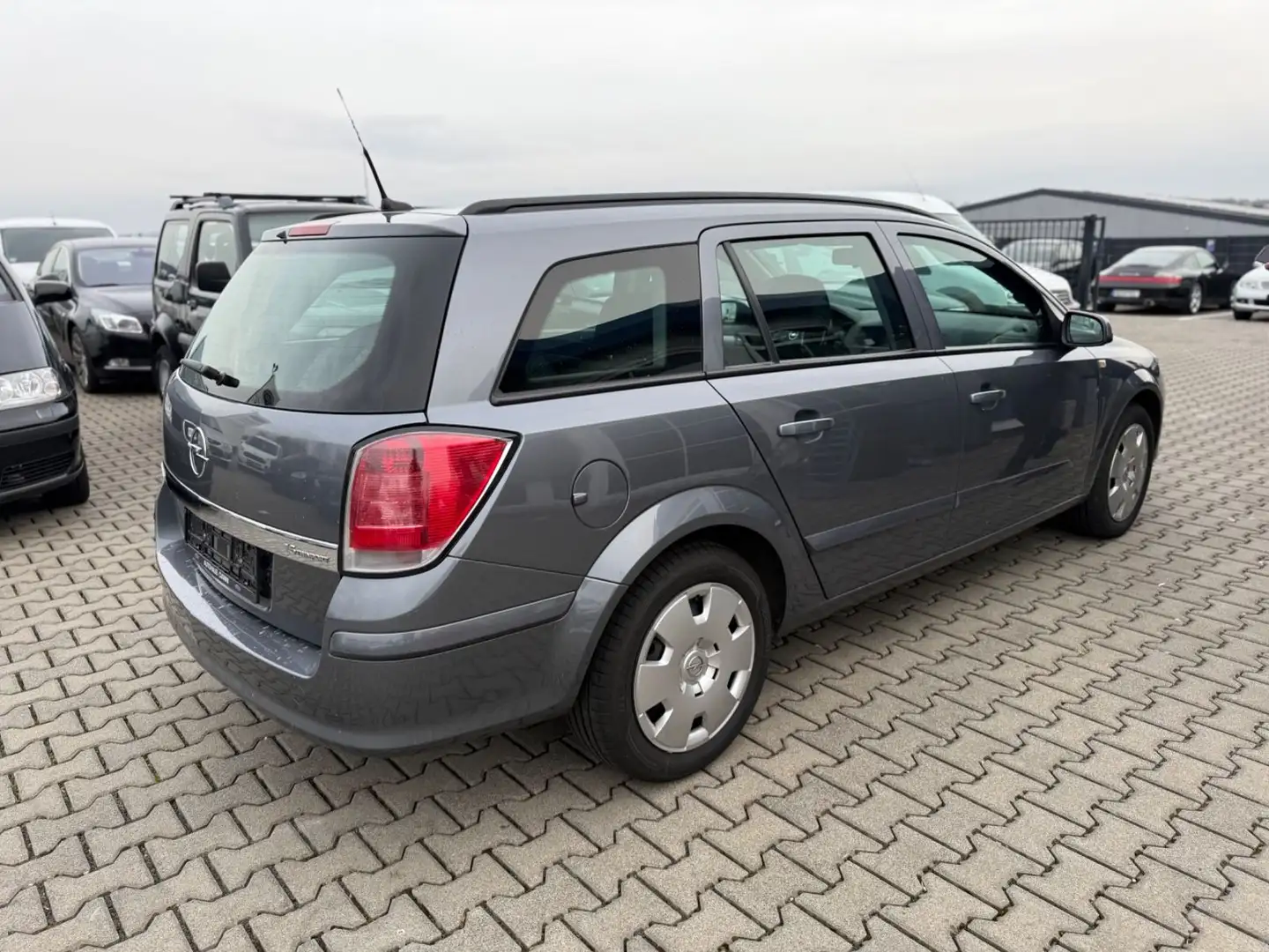 Opel Astra H Caravan Edition Plus**118600 KM**TüV NEU Grigio - 2