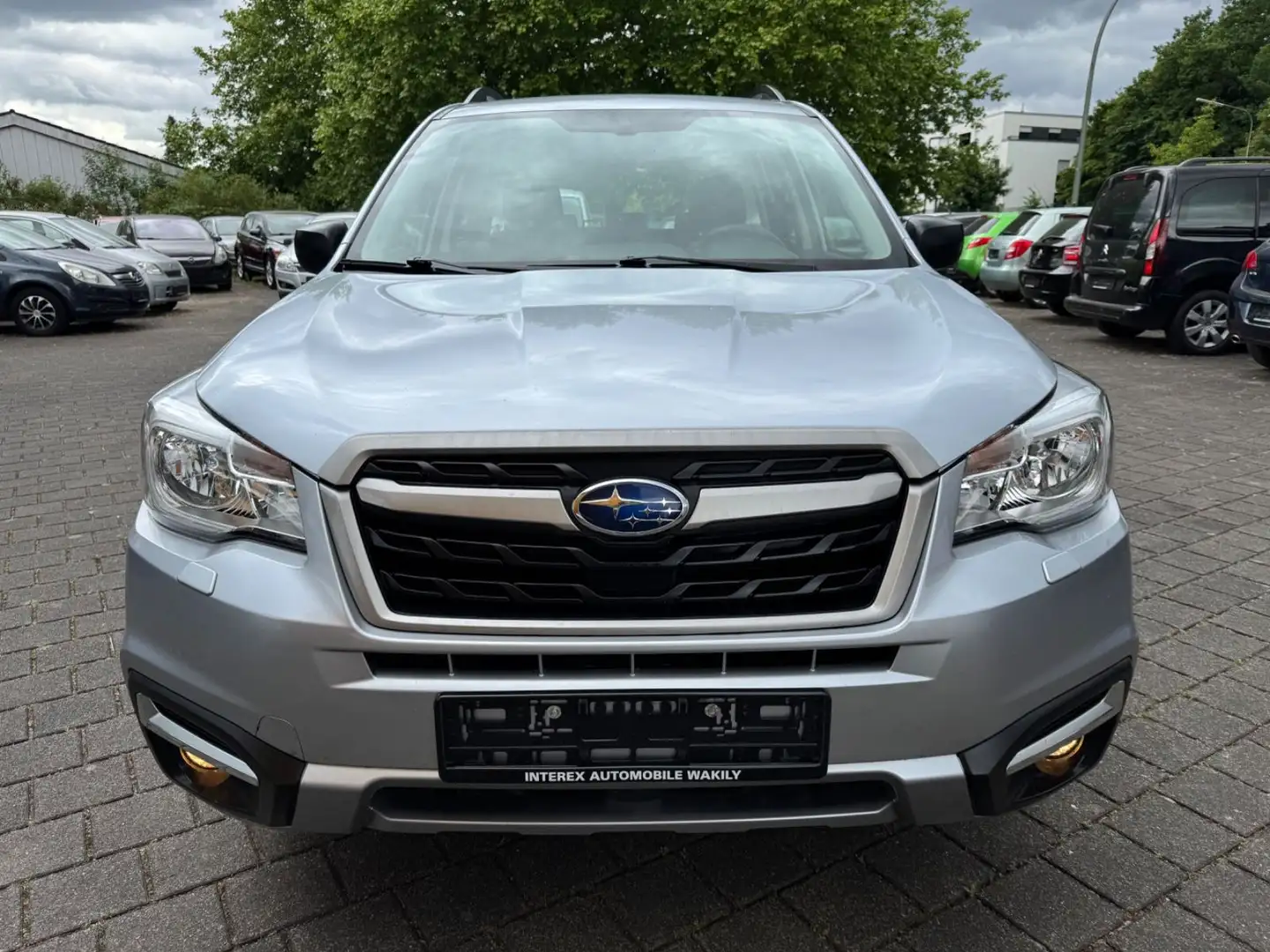 Subaru Forester 2.0 Active AHK/TÜV 08/26/KLIMAAUTOMATIK Stříbrná - 2